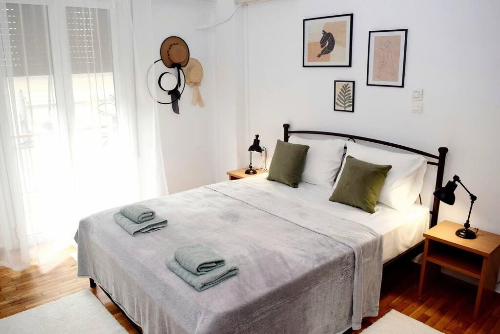 Lovely,Central, Spacious 2-Bedrooms Apartment Piraeus Exterior photo